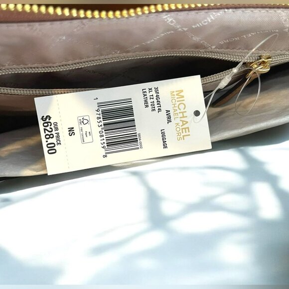 NWT Michael Kors XL Tote - Picture 10 of 12